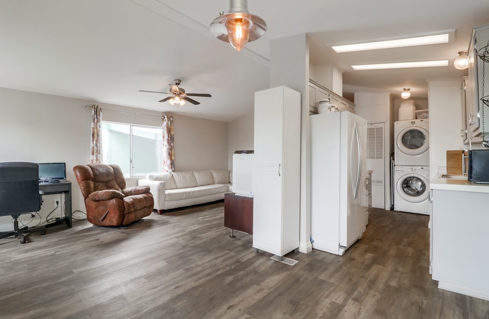 Virtual tour photo 12 of 41 for 6460 Convoy Ct SPC 280