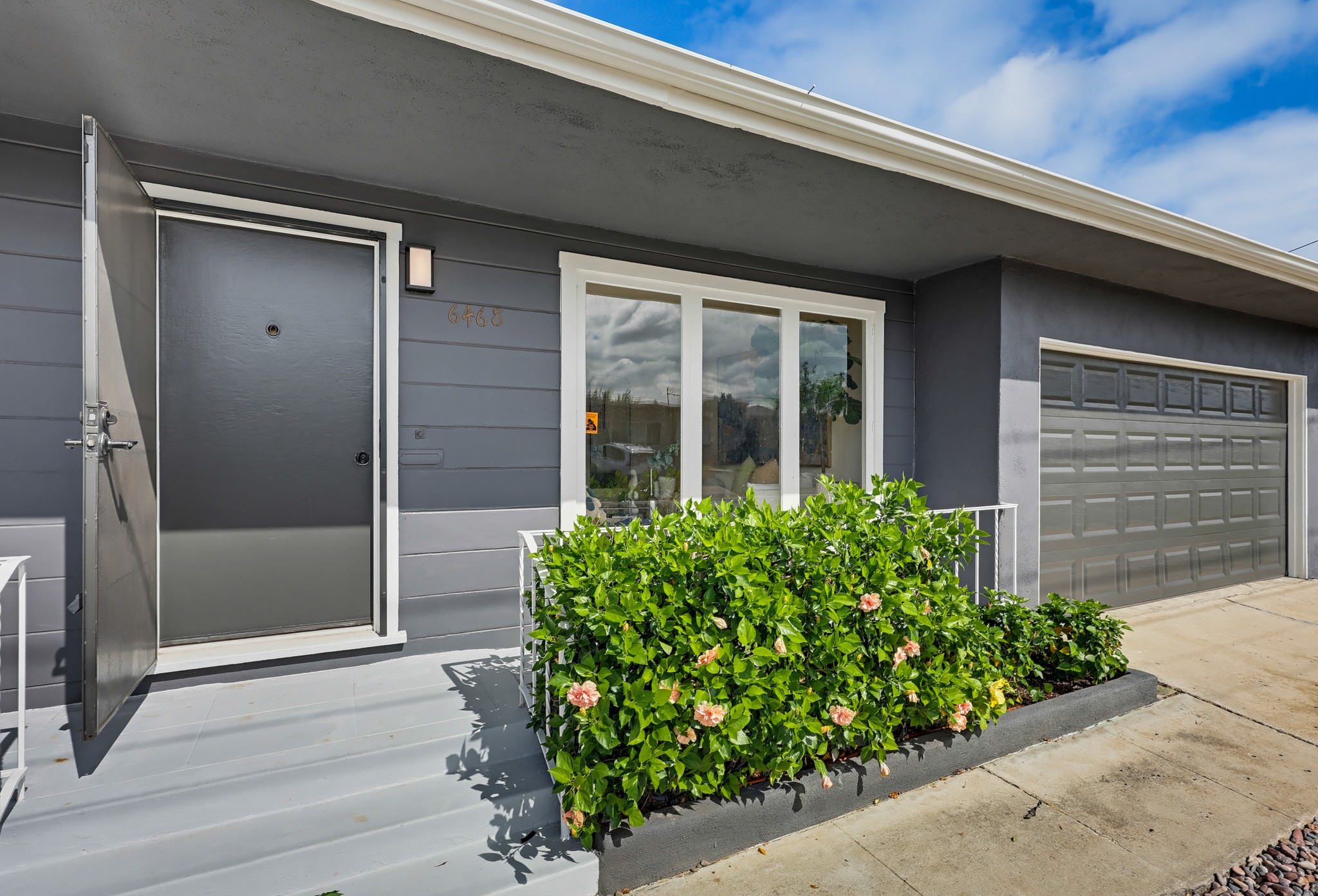 Virtual tour photo 6 of 52 for 6468 Cleo St