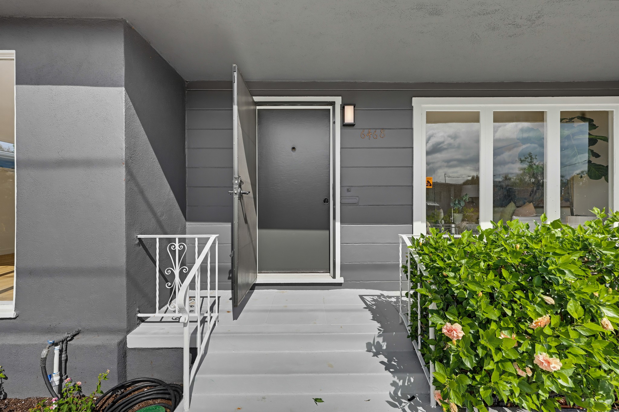 Virtual tour photo 7 of 52 for 6468 Cleo St