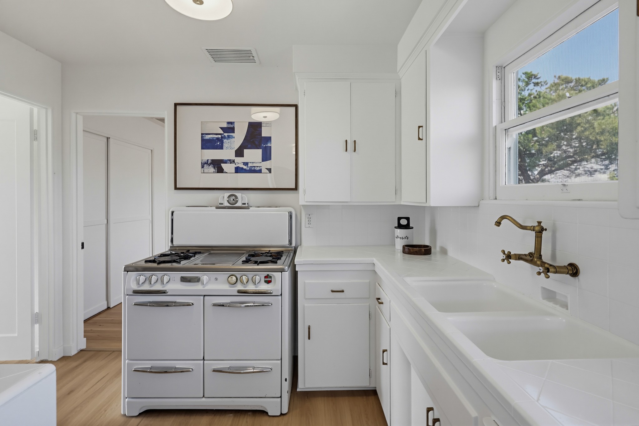 Virtual tour photo 18 of 52 for 6468 Cleo St