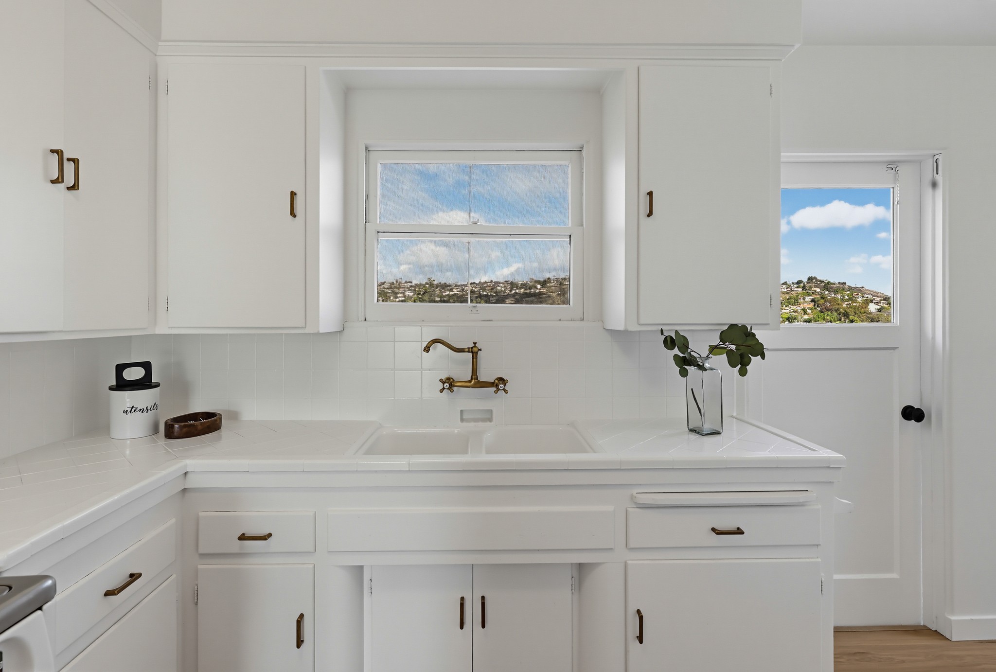 Virtual tour photo 21 of 52 for 6468 Cleo St