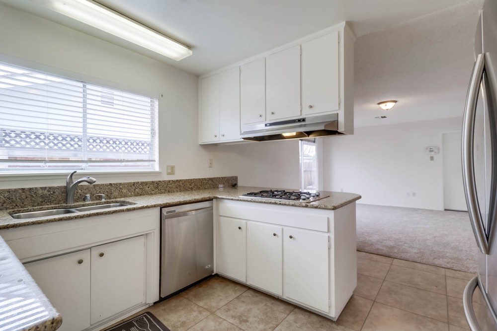 Virtual tour photo 21 of 40 for 6469 Lake Apopka Pl
