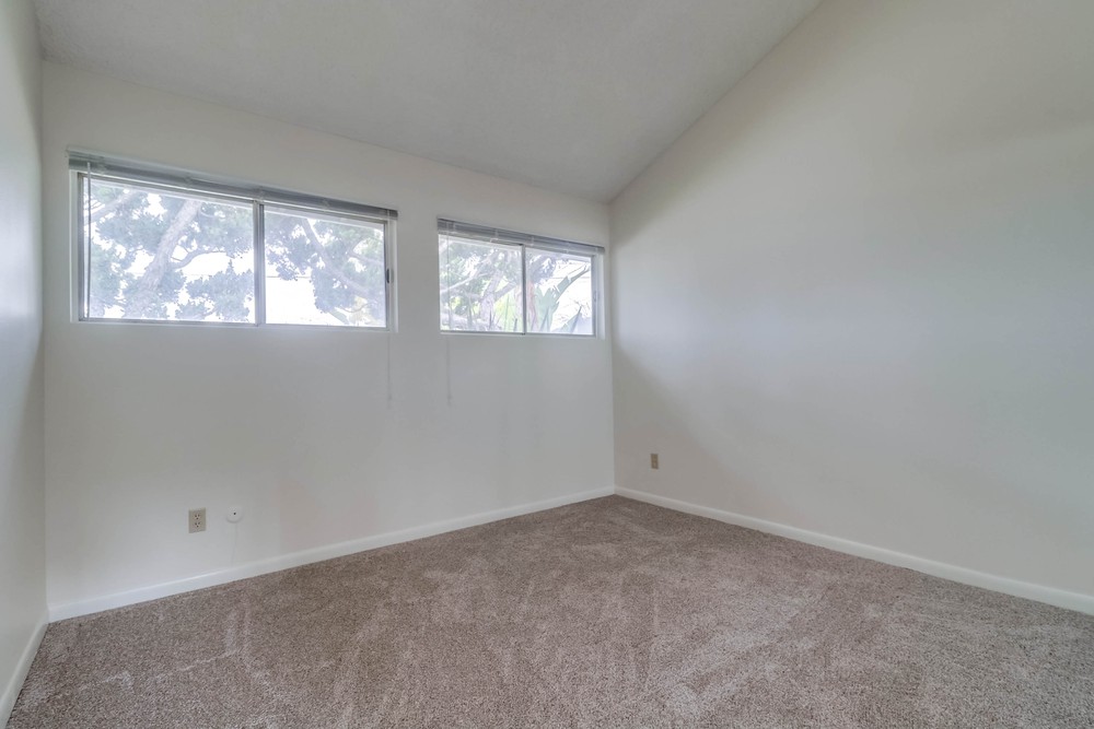 Virtual tour photo 27 of 40 for 6469 Lake Apopka Pl