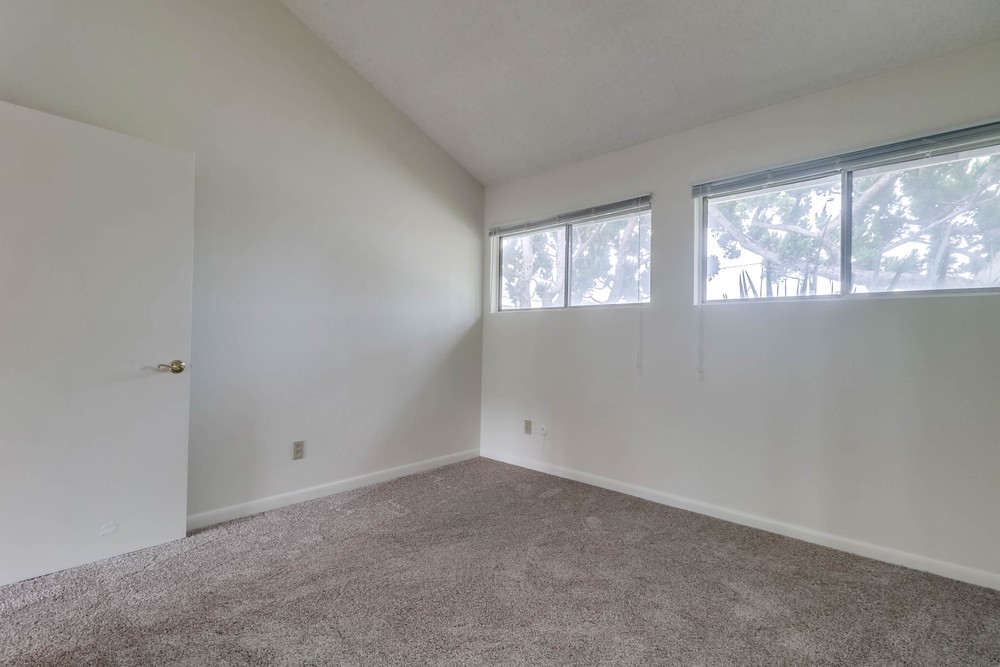 Virtual tour photo 28 of 40 for 6469 Lake Apopka Pl