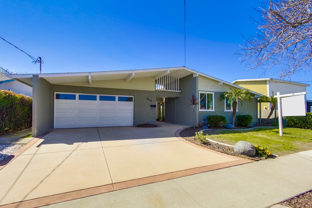 Virtual tour photo 3 of 38 for 6476 Lake Mere Ct