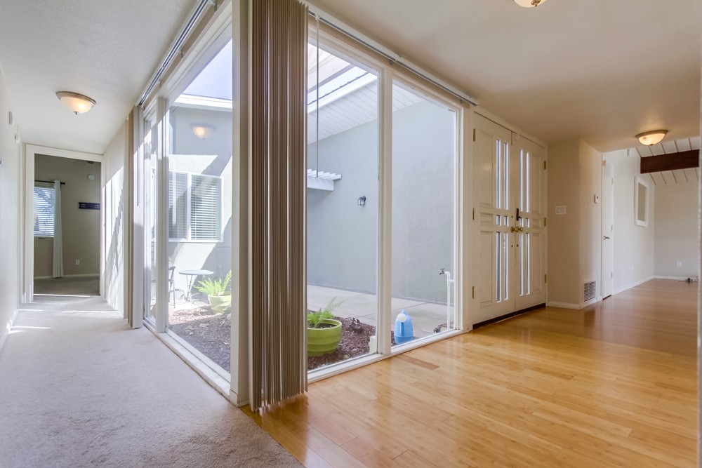 Virtual tour photo 8 of 38 for 6476 Lake Mere Ct