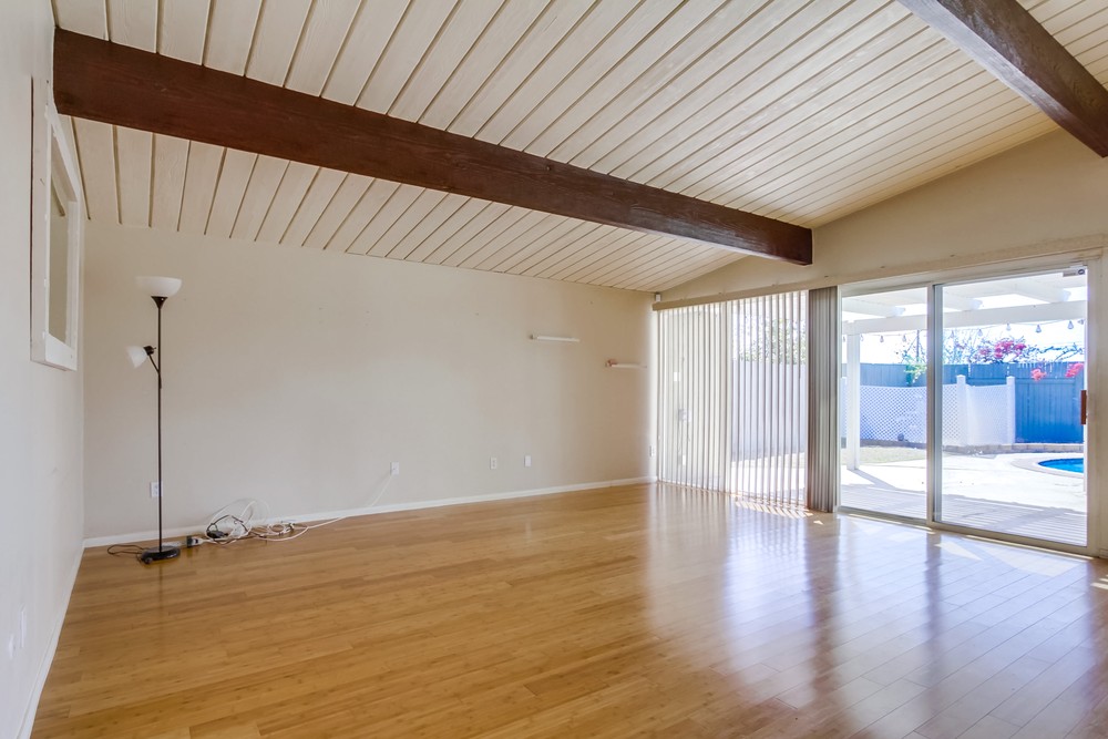 Virtual tour photo 9 of 38 for 6476 Lake Mere Ct
