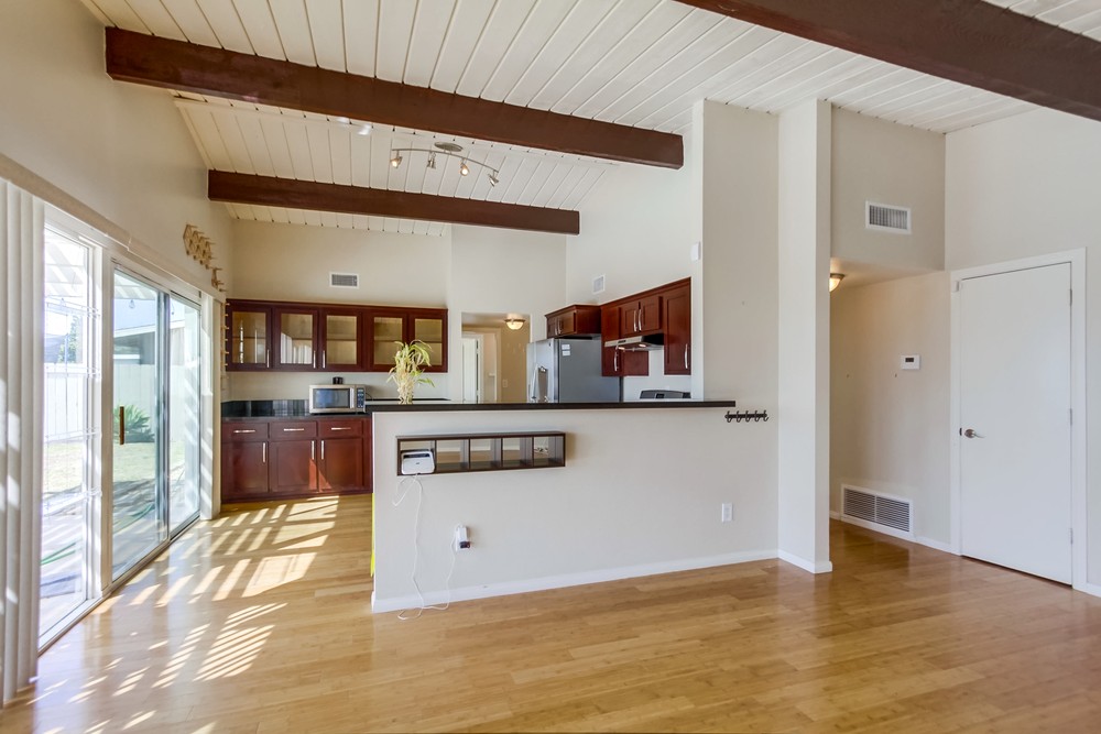 Virtual tour photo 12 of 38 for 6476 Lake Mere Ct