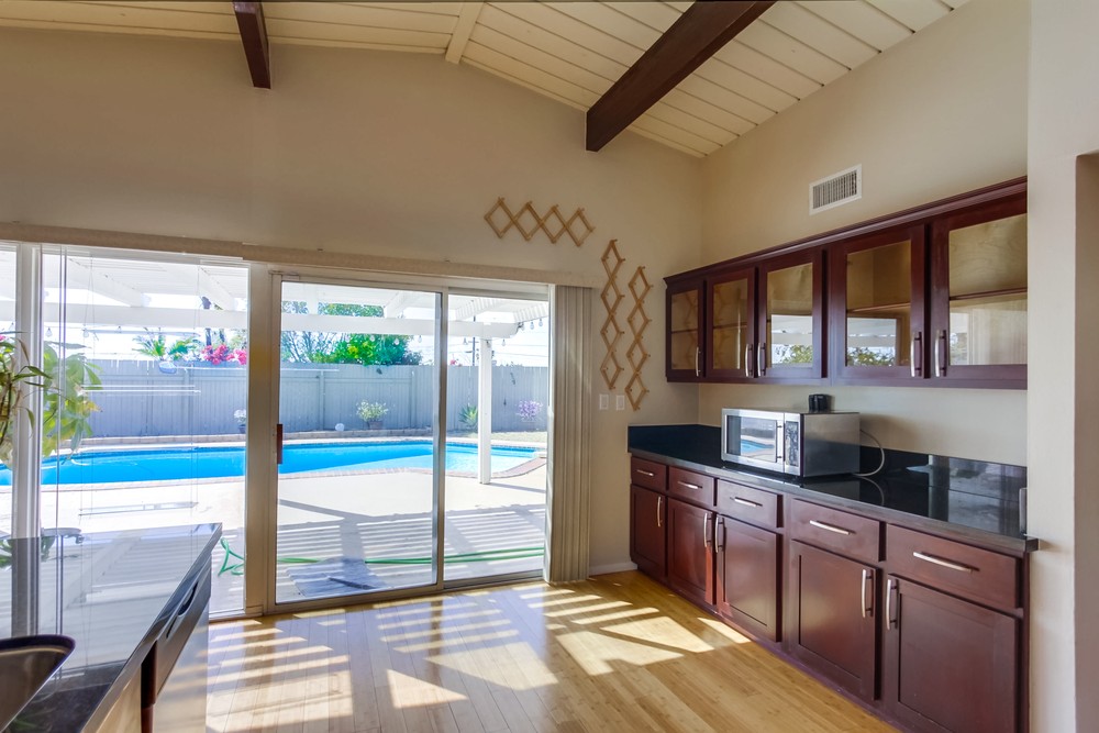 Virtual tour photo 18 of 38 for 6476 Lake Mere Ct