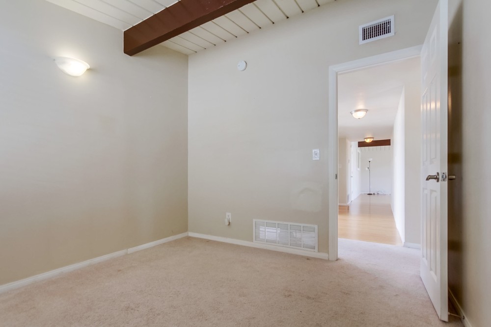 Virtual tour photo 28 of 38 for 6476 Lake Mere Ct