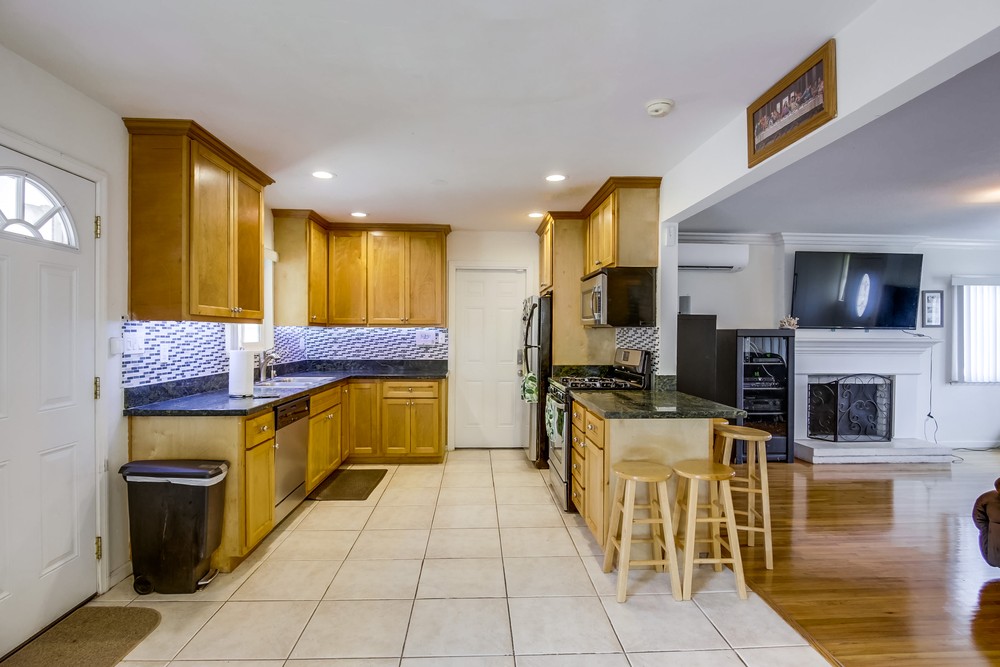 Virtual tour photo 10 of 37 for 6484 Seascape Dr