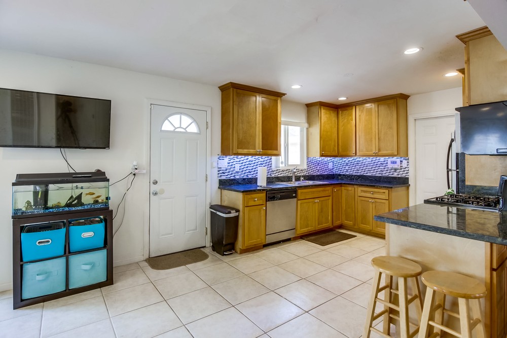 Virtual tour photo 11 of 37 for 6484 Seascape Dr