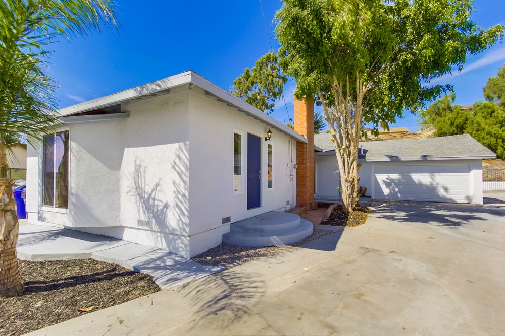 Virtual tour photo 1 of 39 for 6486 Gross St