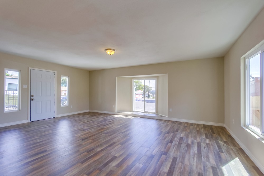 Virtual tour photo 10 of 39 for 6486 Gross St