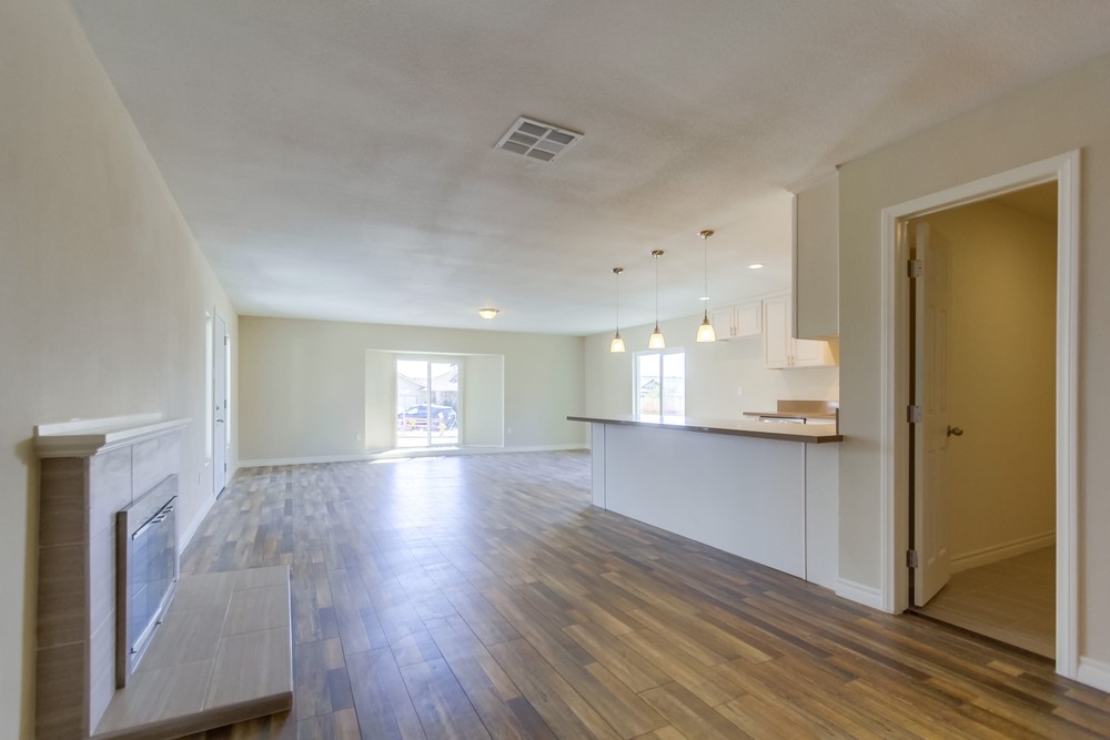 Virtual tour photo 17 of 39 for 6486 Gross St