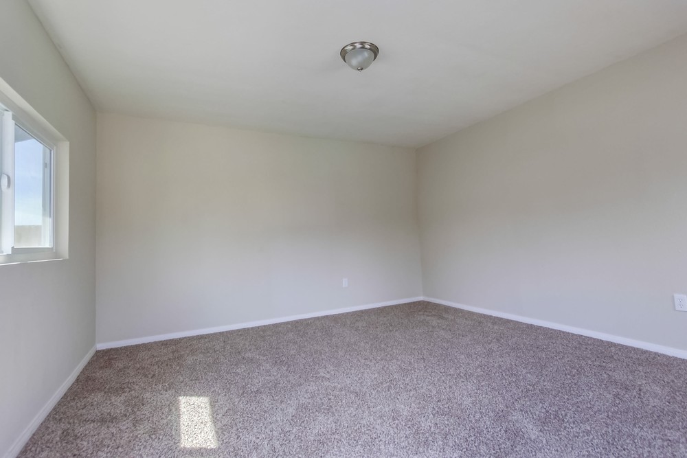 Virtual tour photo 32 of 39 for 6486 Gross St