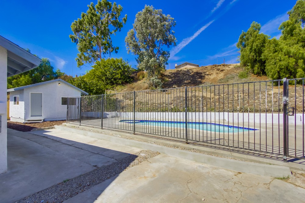 Virtual tour photo 37 of 39 for 6486 Gross St
