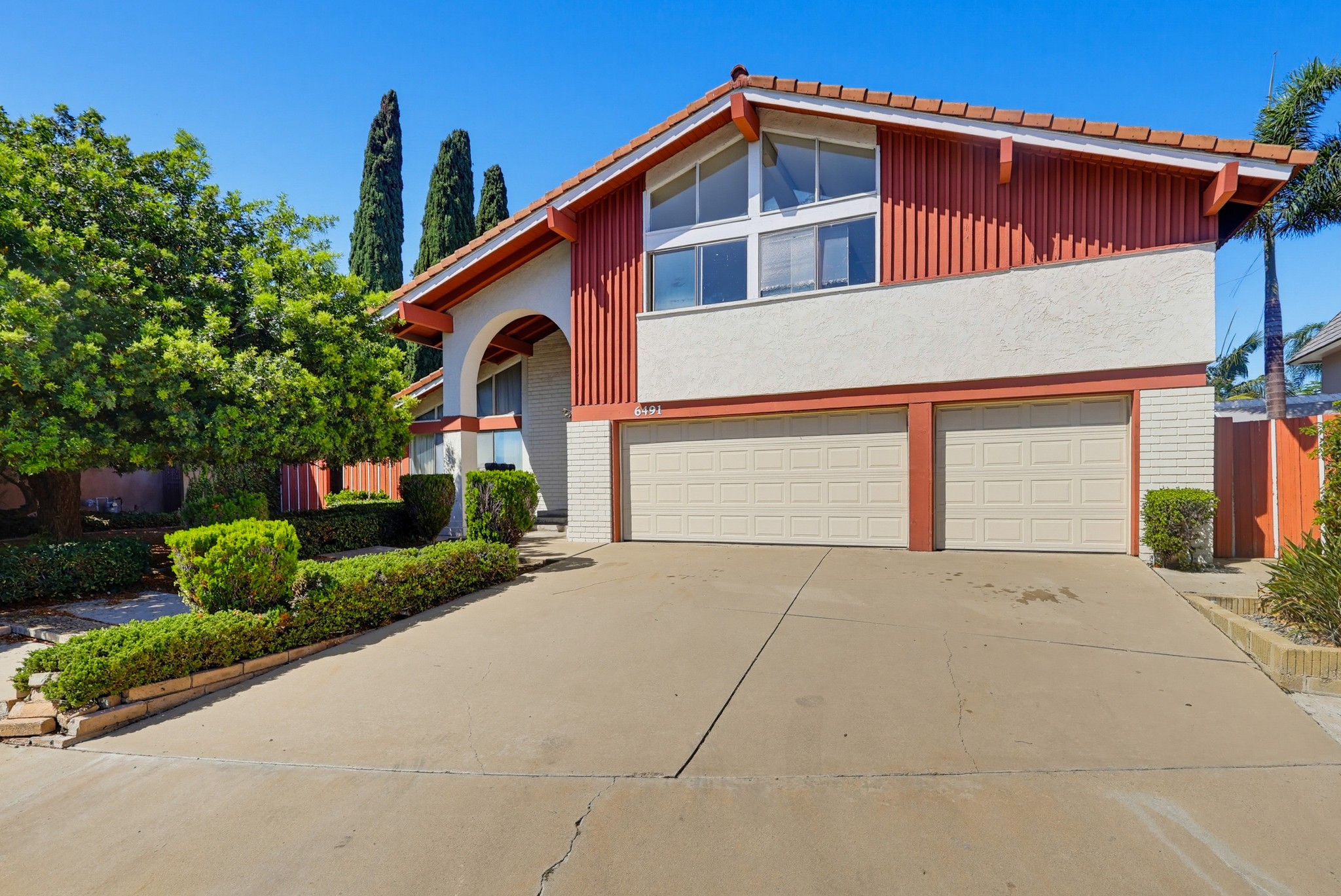 Virtual tour photo 3 of 126 for 6491 E Saddle Dr