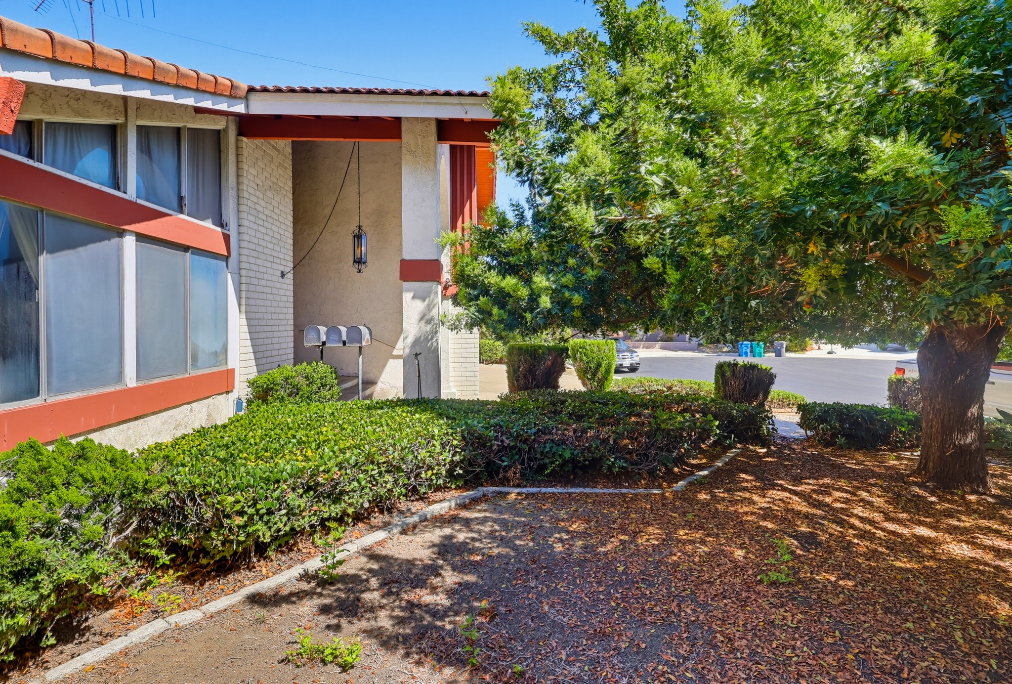 Virtual tour photo 6 of 126 for 6491 E Saddle Dr