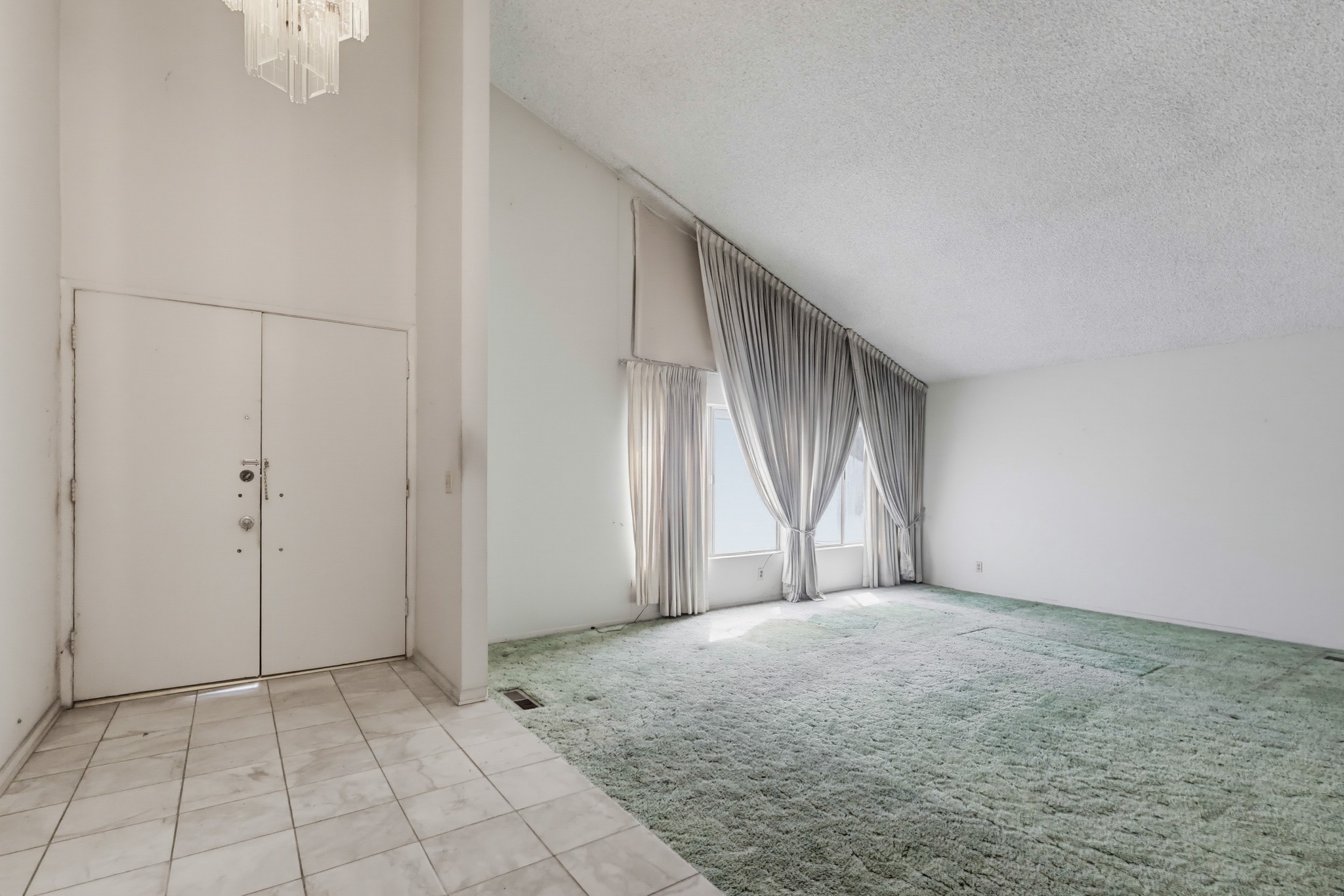 Virtual tour photo 9 of 126 for 6491 E Saddle Dr