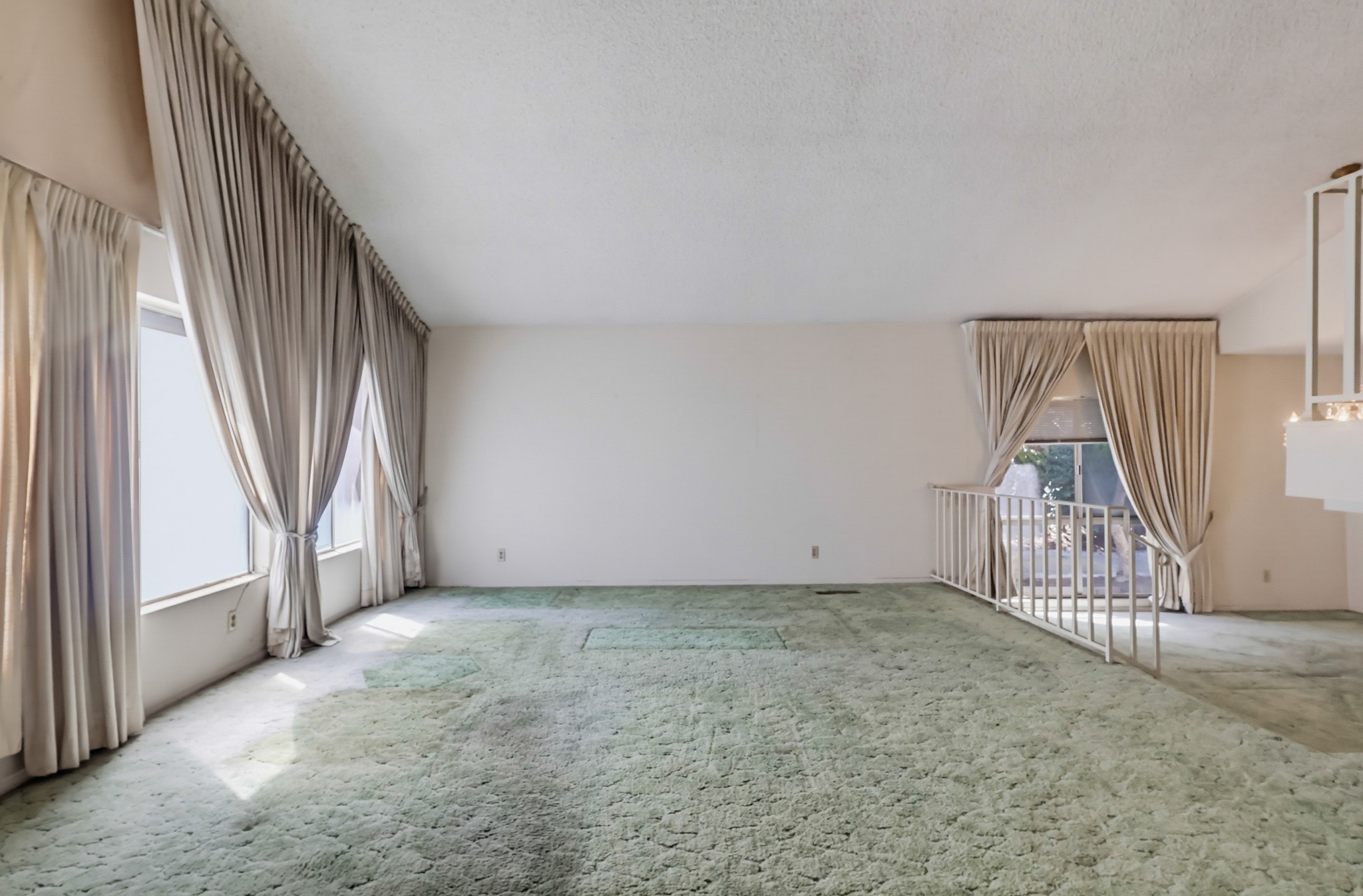 Virtual tour photo 10 of 126 for 6491 E Saddle Dr