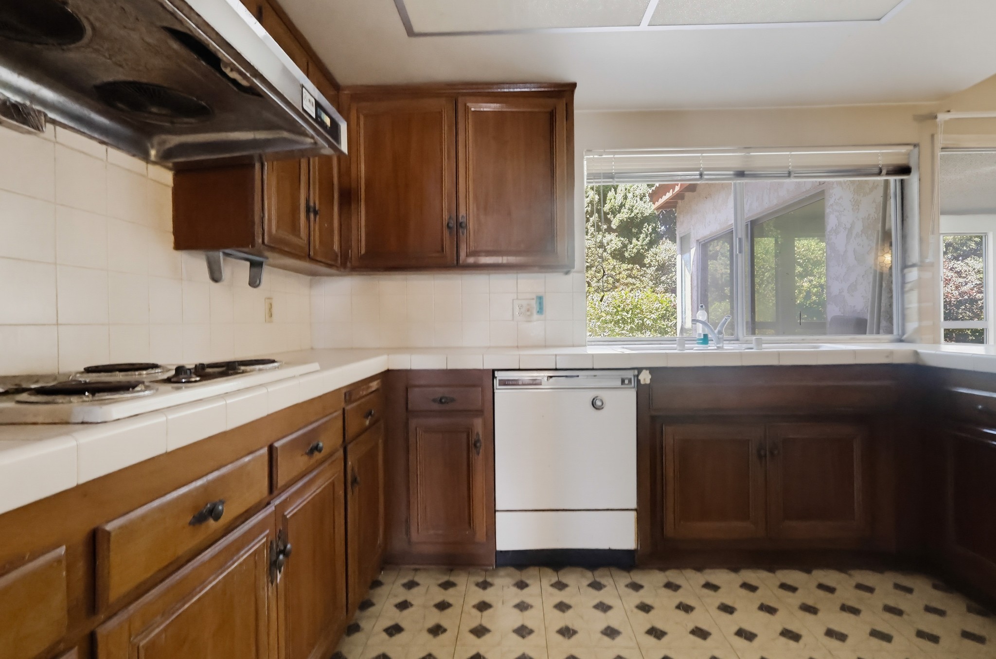 Virtual tour photo 30 of 126 for 6491 E Saddle Dr