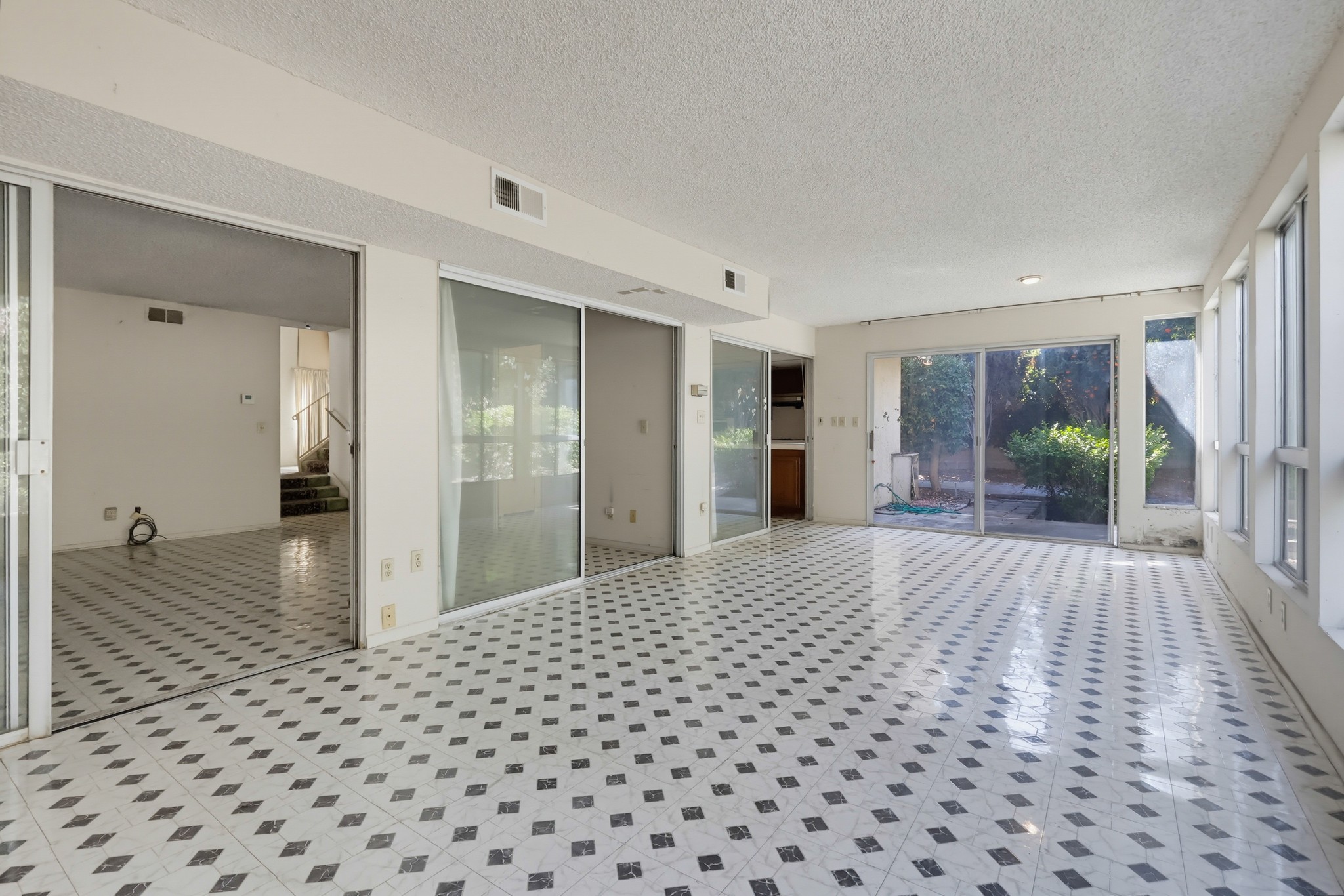 Virtual tour photo 37 of 126 for 6491 E Saddle Dr