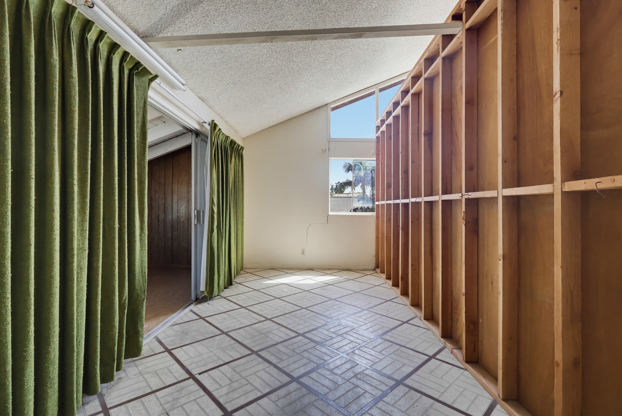 Virtual tour photo 62 of 126 for 6491 E Saddle Dr