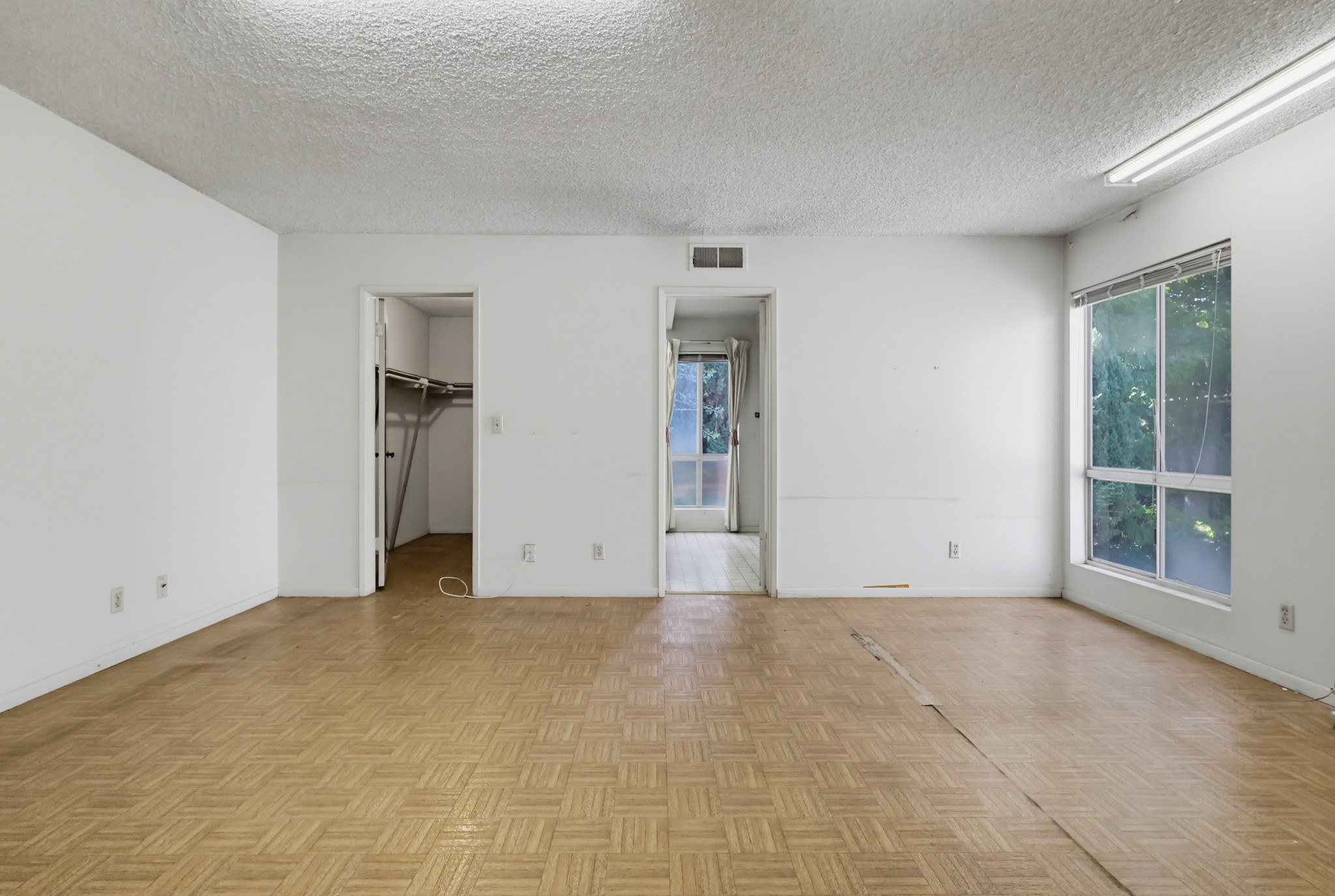 Virtual tour photo 67 of 126 for 6491 E Saddle Dr