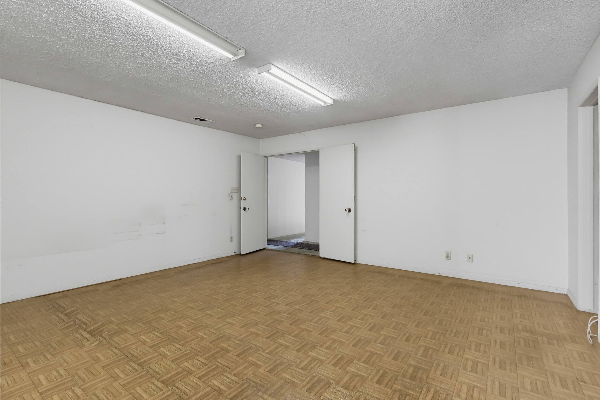 Virtual tour photo 69 of 126 for 6491 E Saddle Dr
