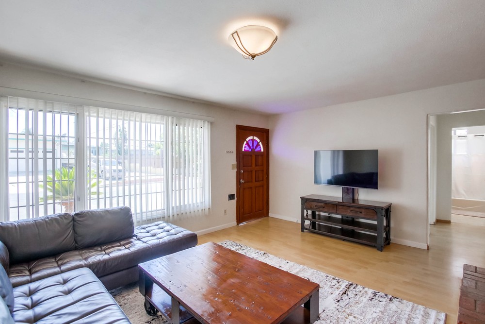 Virtual tour photo 8 of 35 for 6496 Cleo St