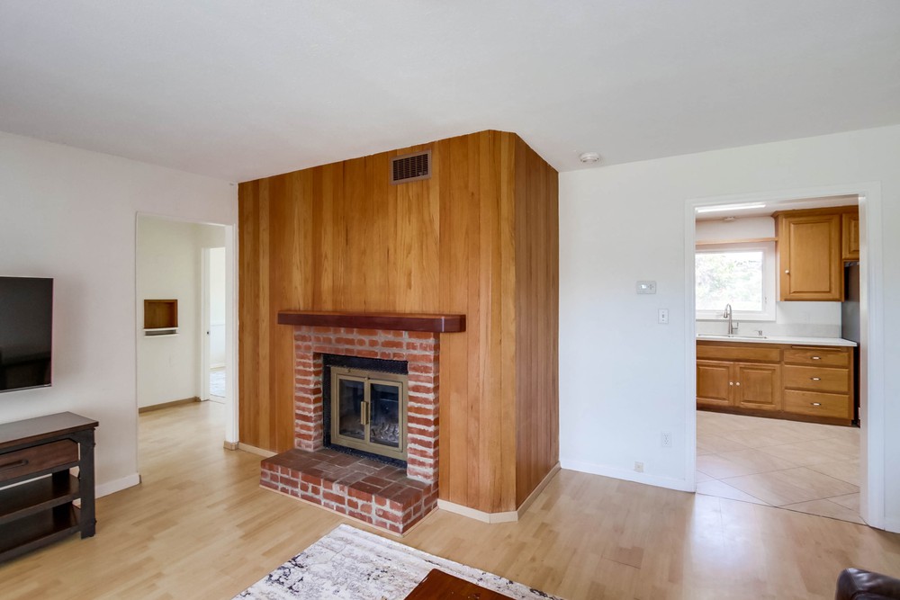Virtual tour photo 9 of 35 for 6496 Cleo St