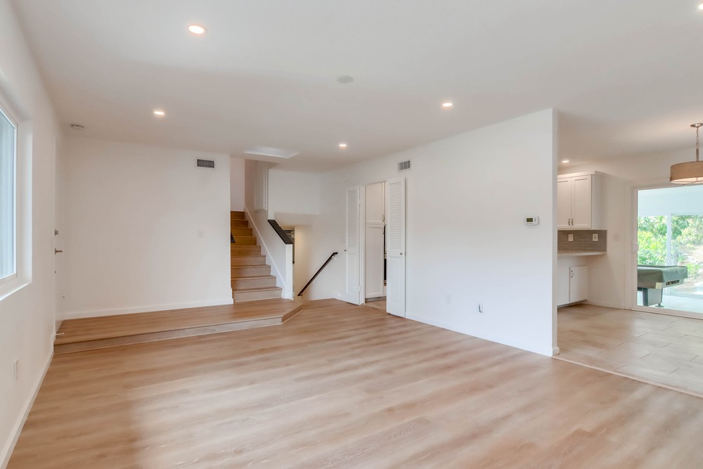 Virtual tour photo 10 of 85 for 6498 Casselberry Way