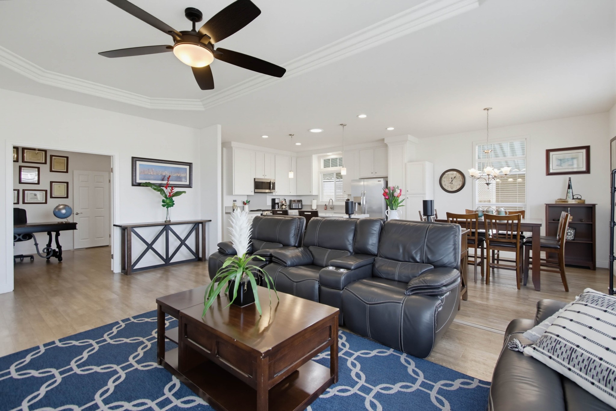 Virtual tour photo 5 of 46 for 650 S Rancho Santa Fe Rd #109