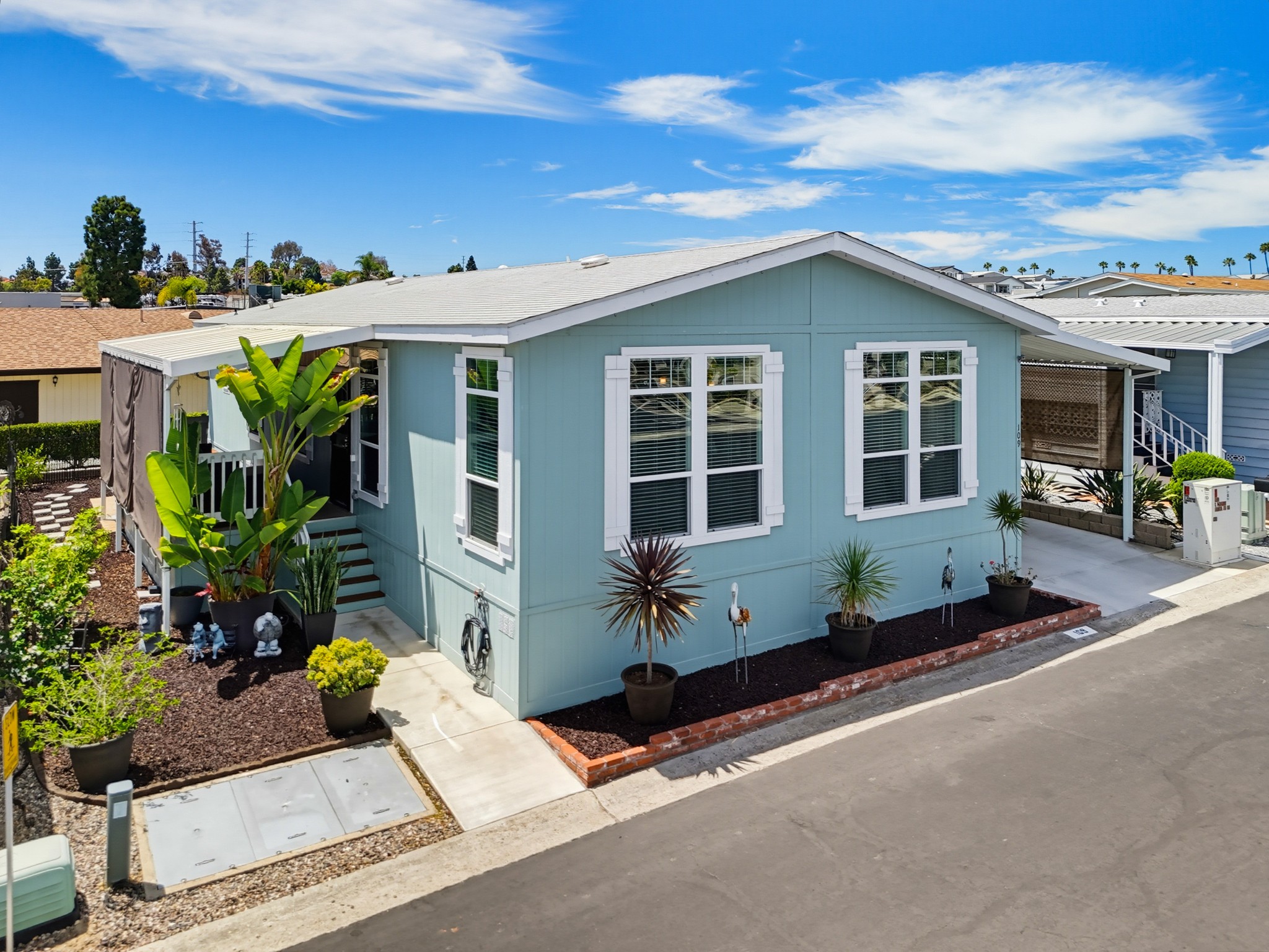 Virtual tour photo 31 of 46 for 650 S Rancho Santa Fe Rd #109