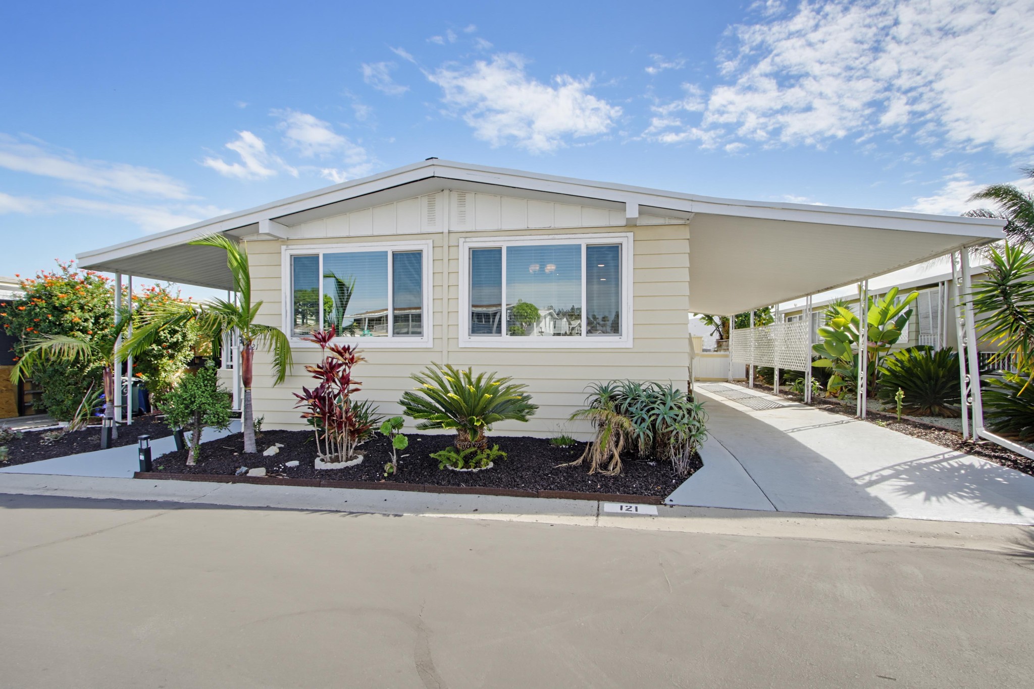 Virtual tour photo 45 of 55 for 650 S Rancho Santa Fe Rd #121