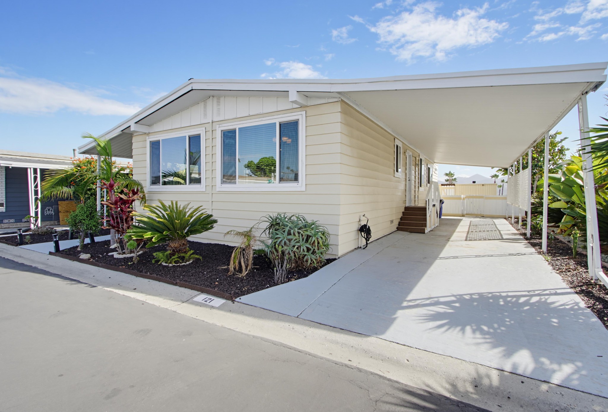Virtual tour photo 46 of 55 for 650 S Rancho Santa Fe Rd #121