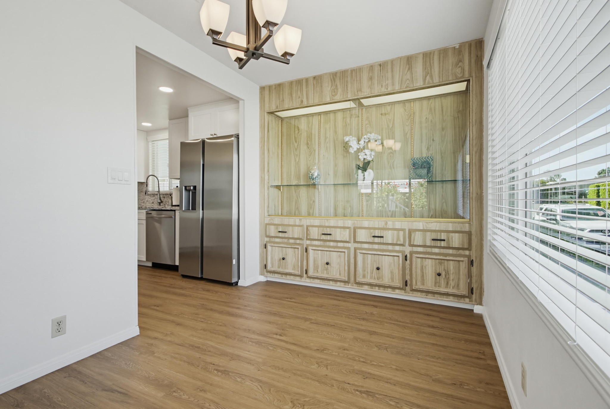 Virtual tour photo 11 of 55 for 650 S Rancho Santa Fe Rd #121
