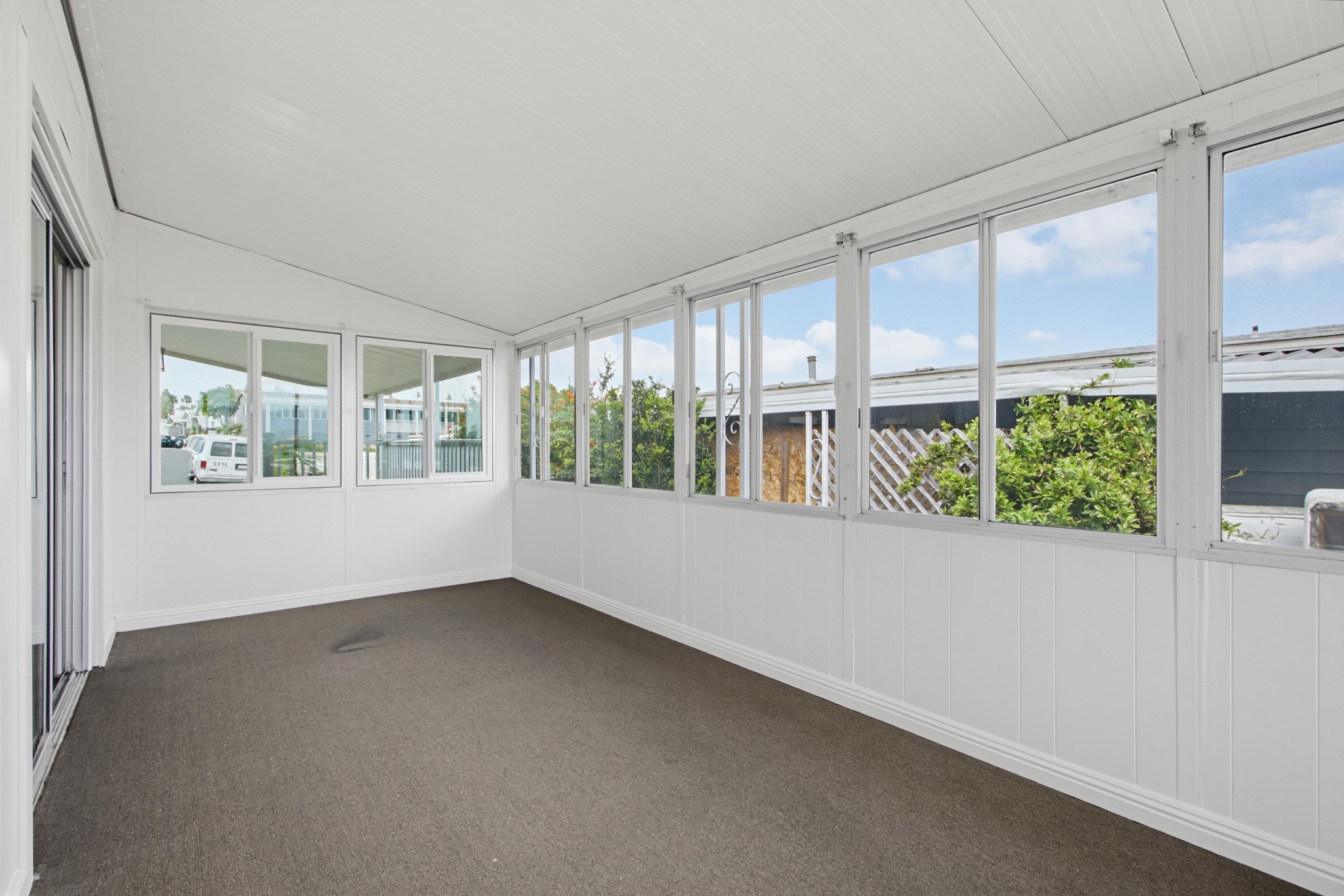 Virtual tour photo 25 of 55 for 650 S Rancho Santa Fe Rd #121