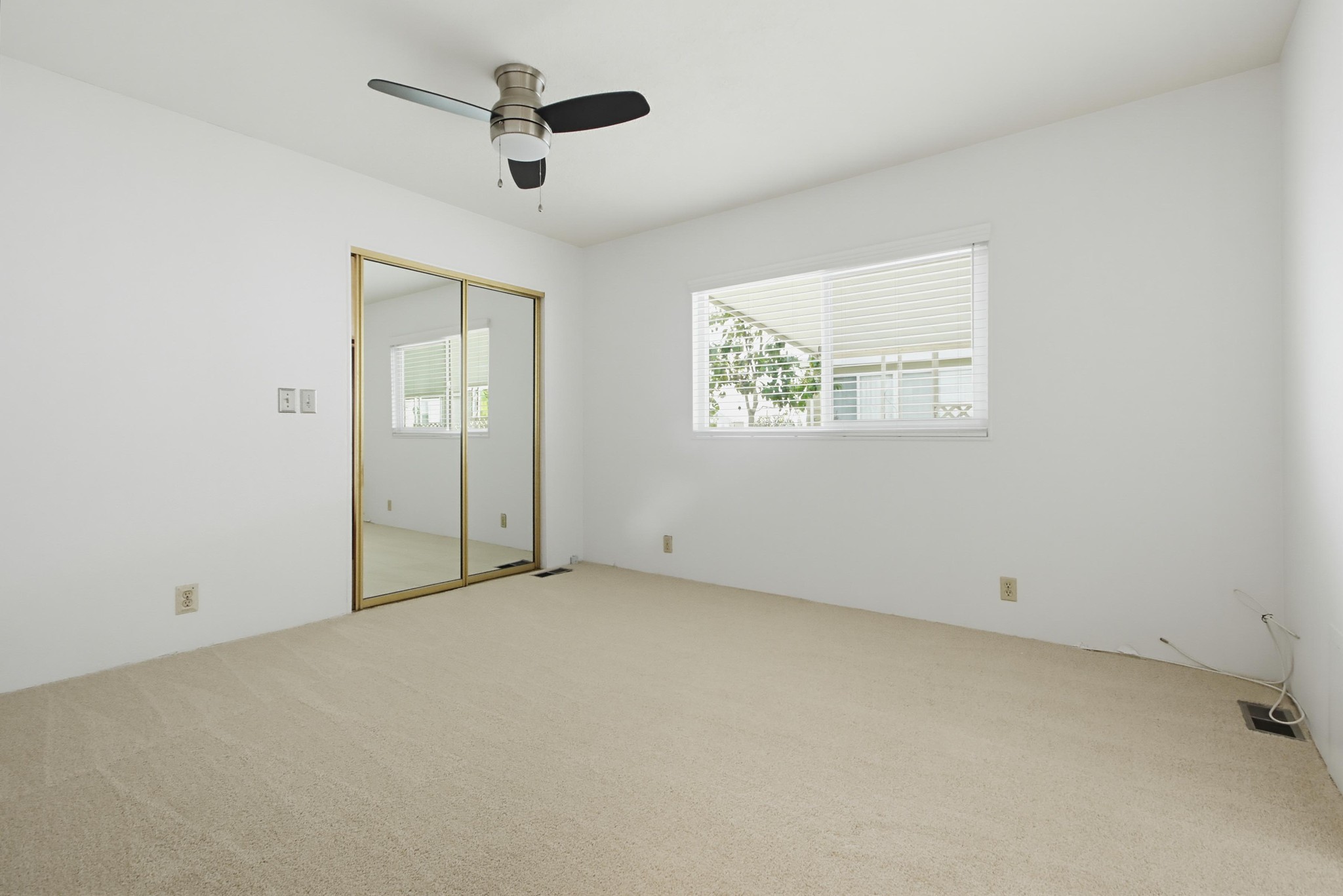 Virtual tour photo 35 of 55 for 650 S Rancho Santa Fe Rd #121
