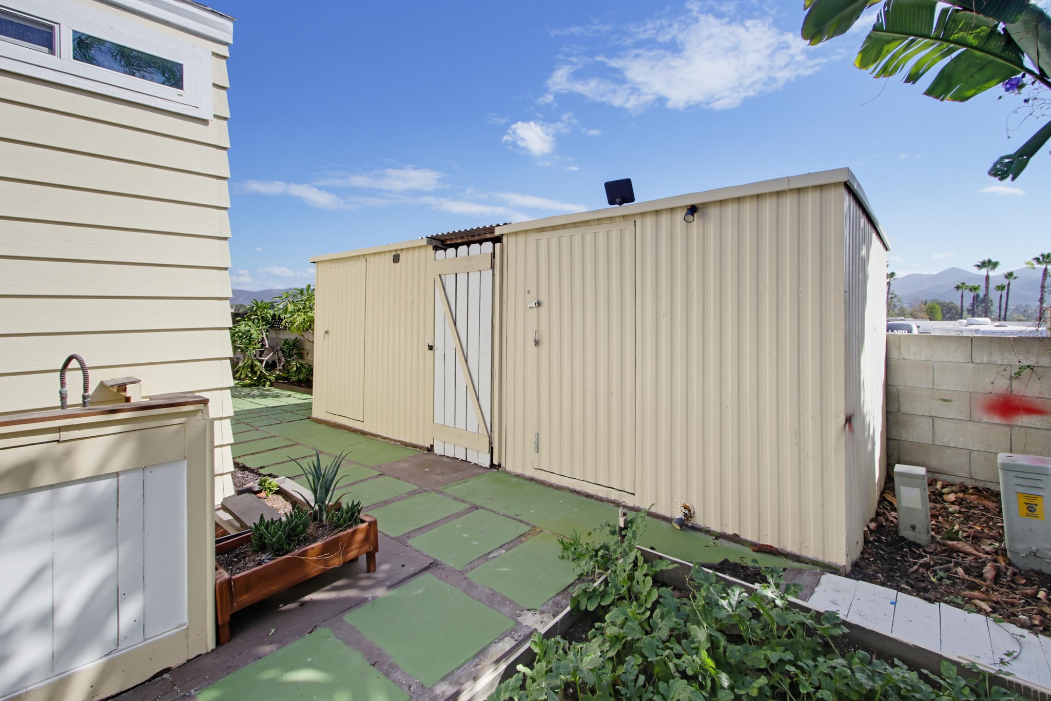 Virtual tour photo 50 of 55 for 650 S Rancho Santa Fe Rd #121
