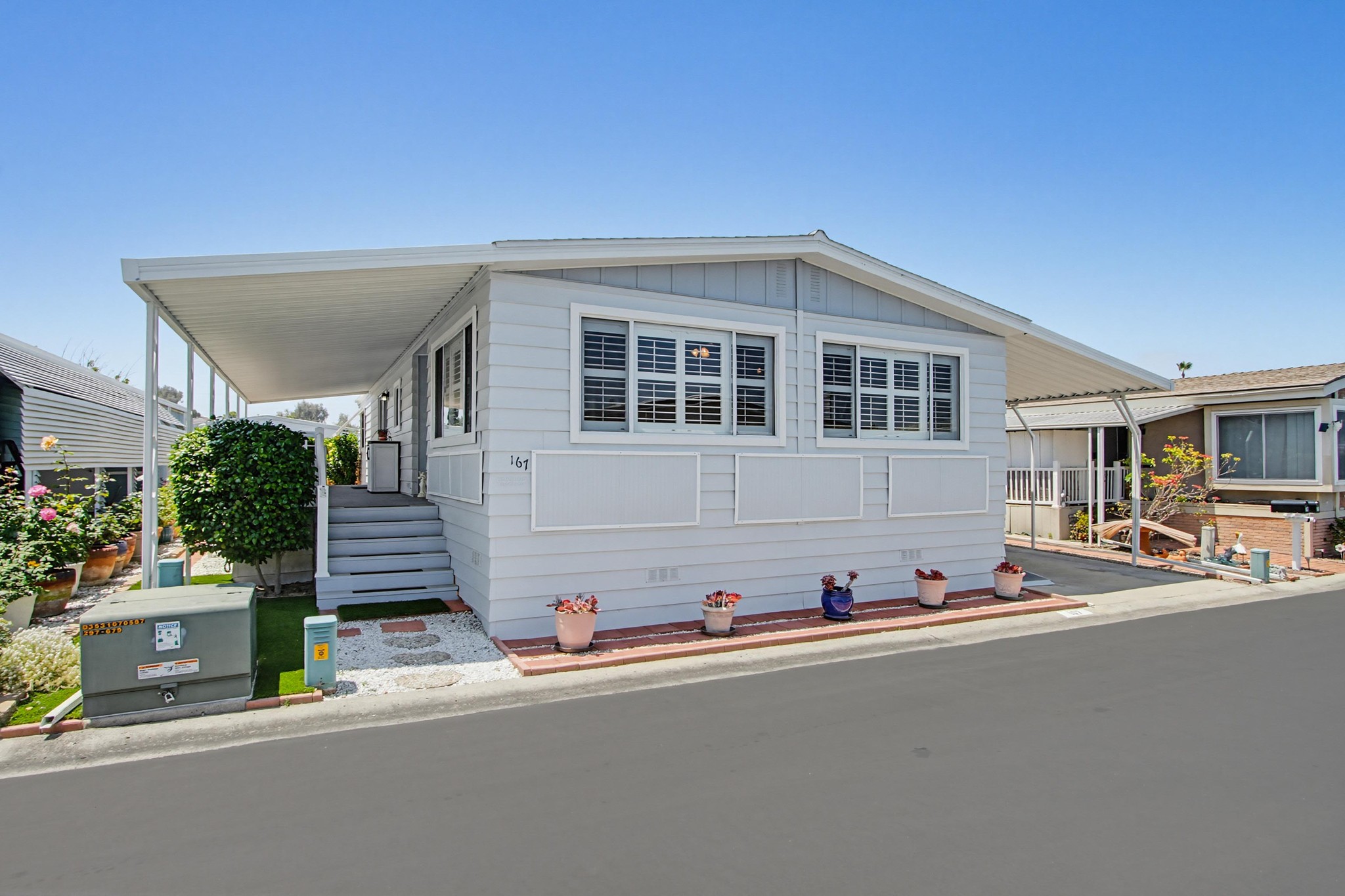 Virtual tour photo 4 of 41 for 650 S Rancho Santa Fe Rd SPC 167