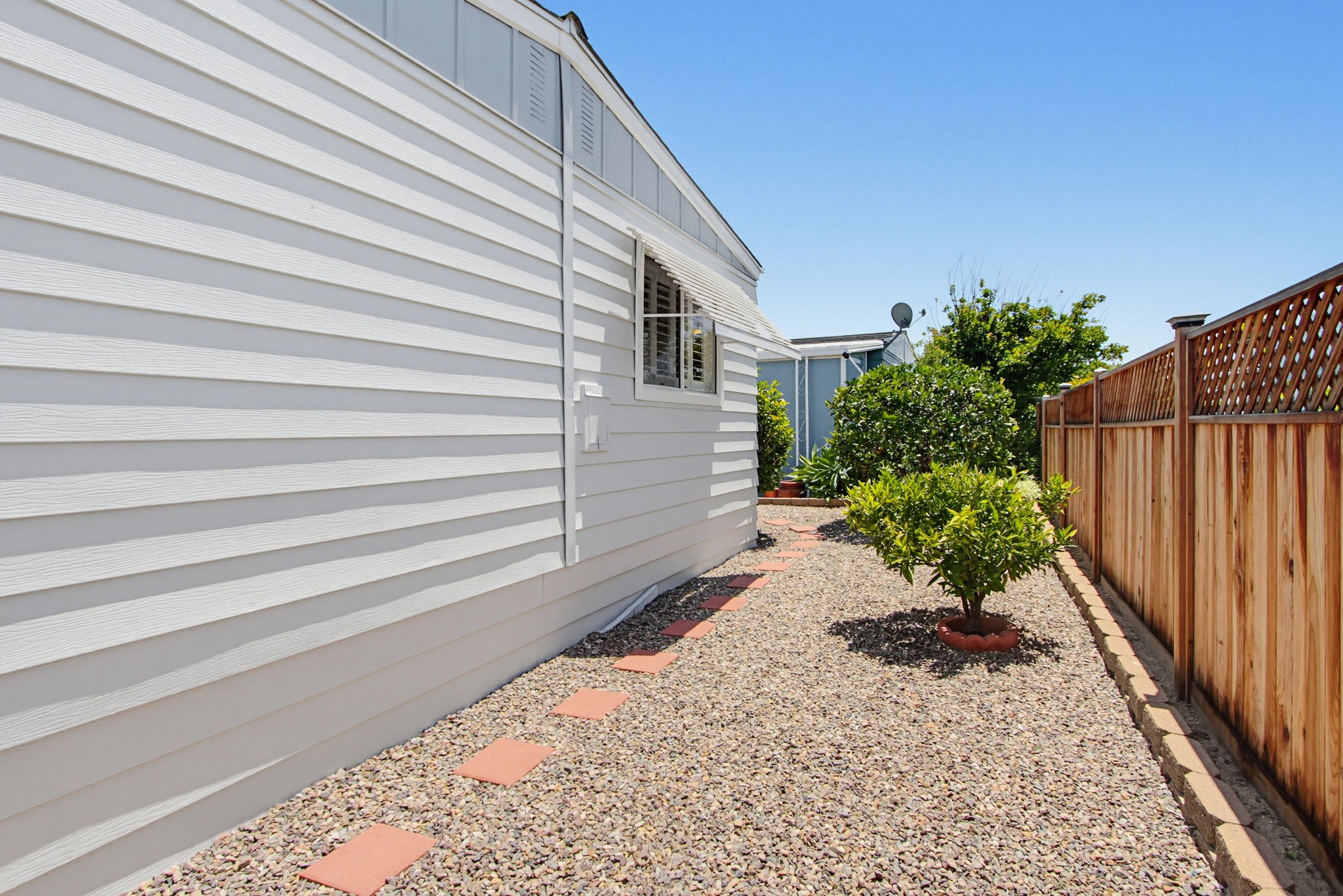 Virtual tour photo 37 of 41 for 650 S Rancho Santa Fe Rd SPC 167