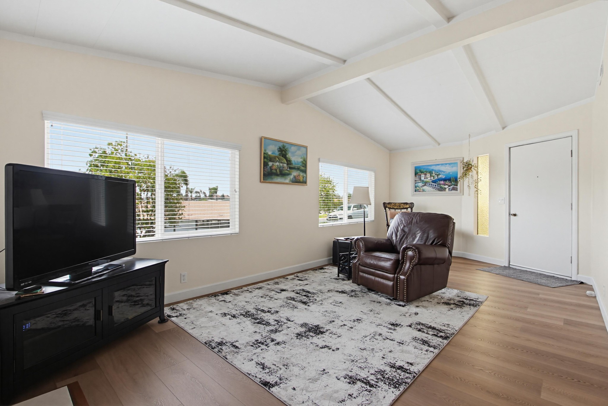 Virtual tour photo 10 of 48 for 650 S Rancho Santa Fe Rd Spc 251