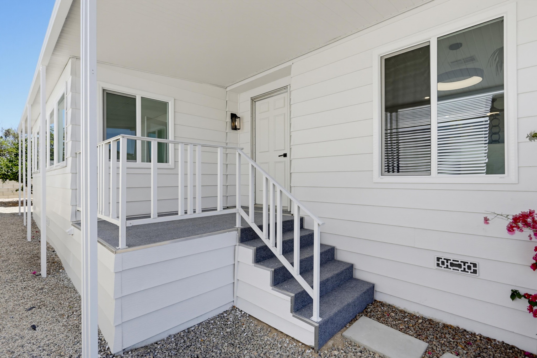 Virtual tour photo 5 of 37 for 650 S Rancho Santa Fe Rd Spc 52