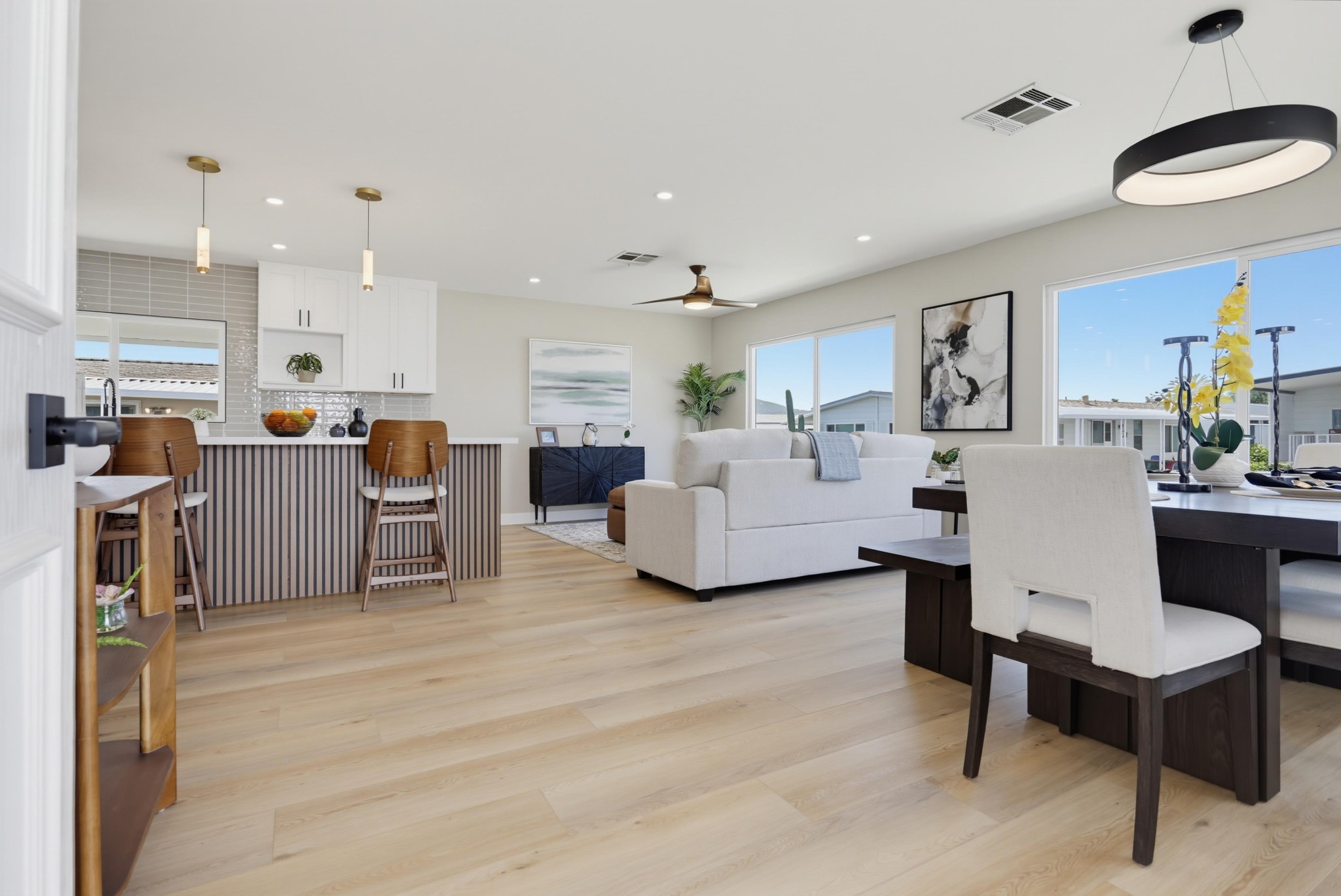 Virtual tour photo 6 of 37 for 650 S Rancho Santa Fe Rd Spc 52