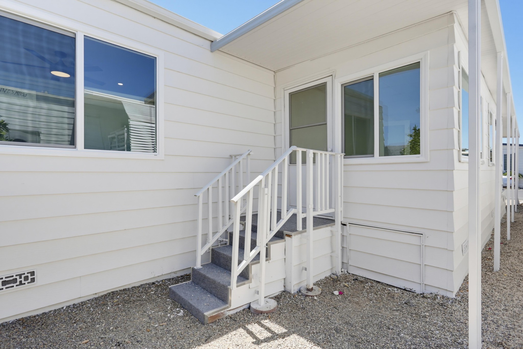 Virtual tour photo 31 of 37 for 650 S Rancho Santa Fe Rd Spc 52