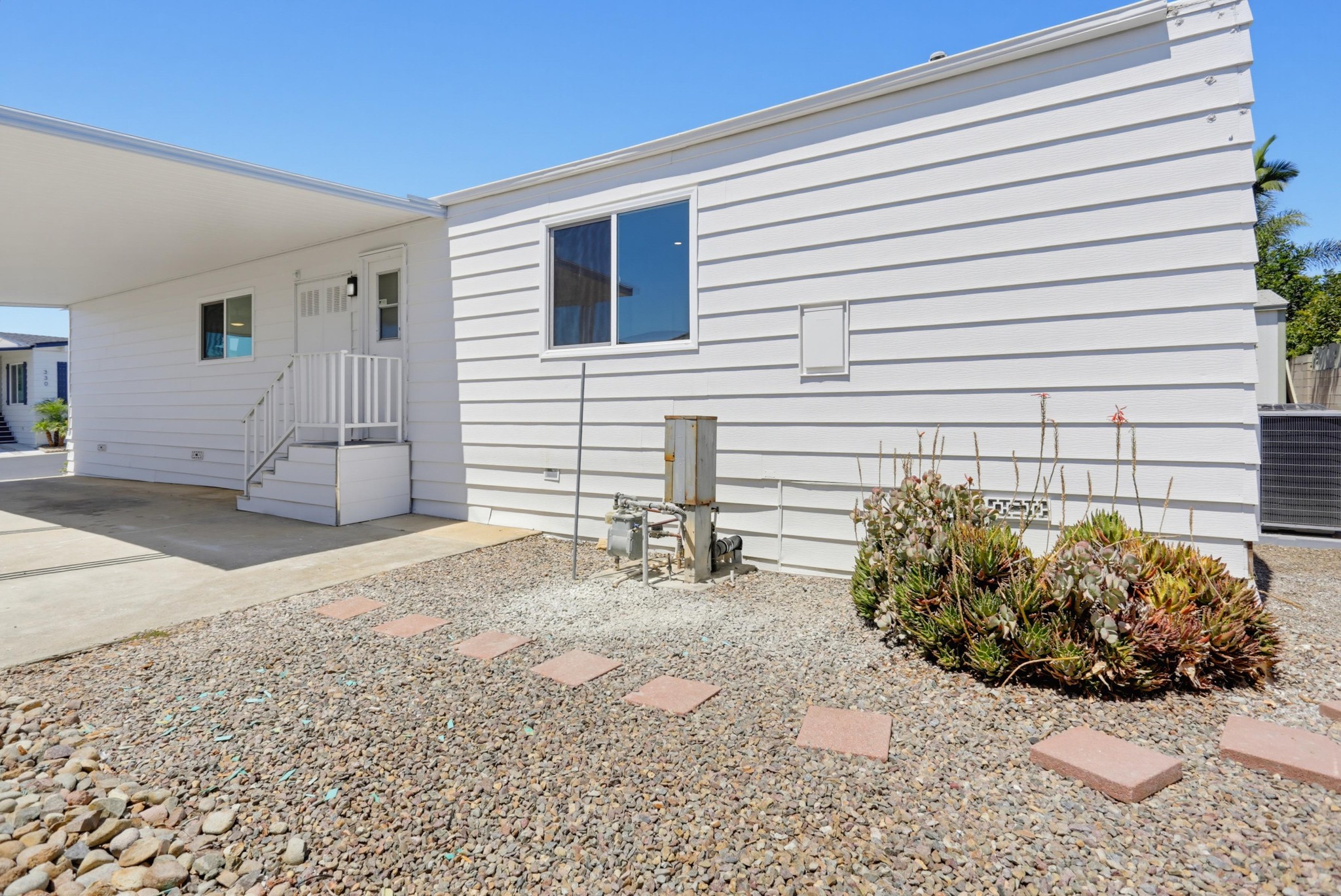 Virtual tour photo 32 of 37 for 650 S Rancho Santa Fe Rd Spc 52