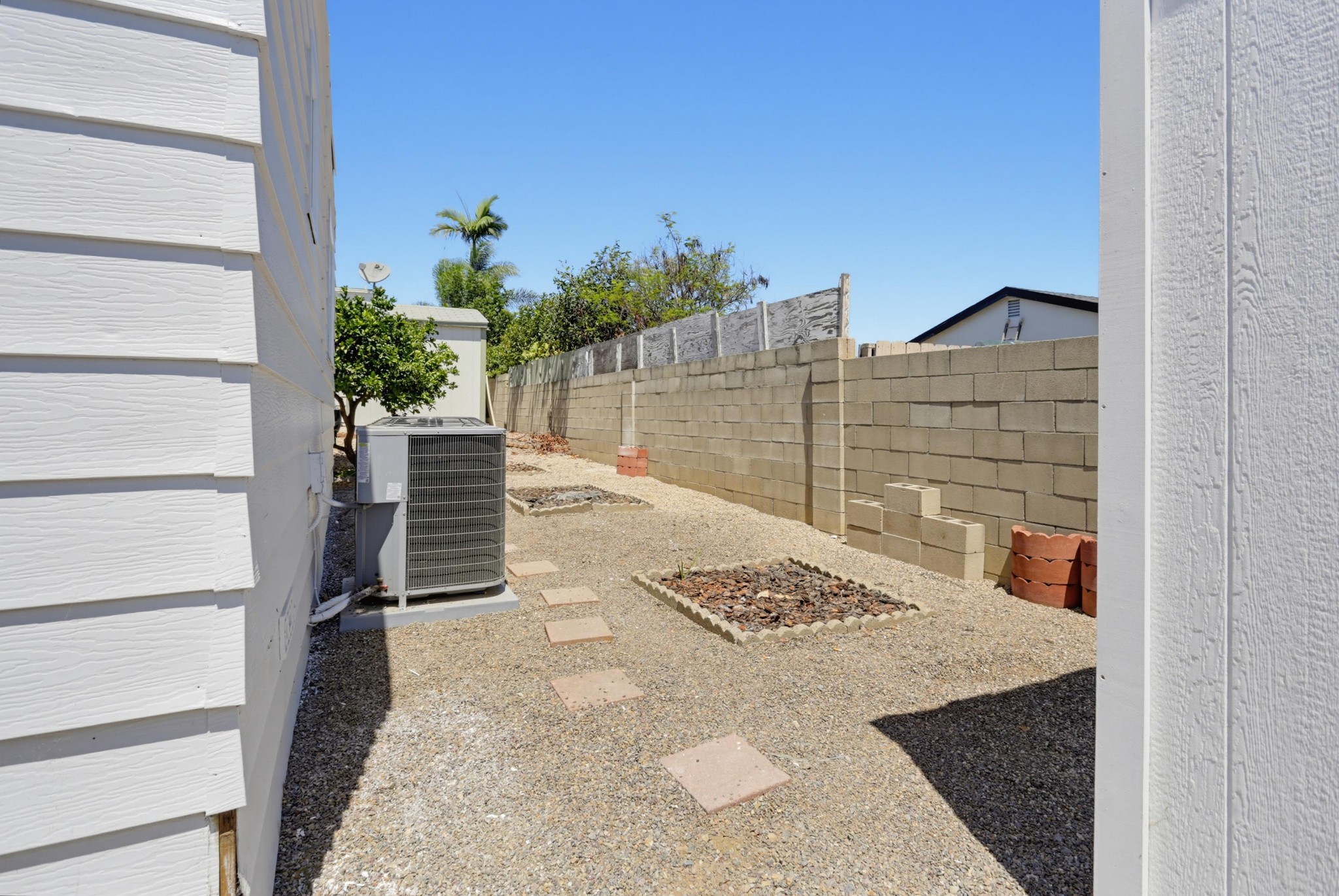 Virtual tour photo 33 of 37 for 650 S Rancho Santa Fe Rd Spc 52