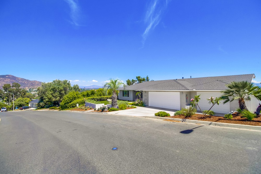 Virtual tour photo 3 of 75 for 6505 Bluefield Pl